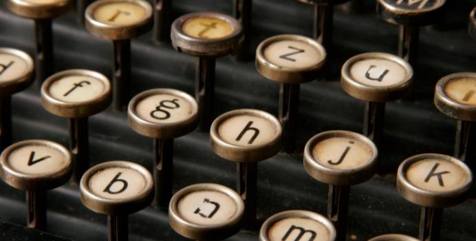 gammeldags skrivemaskine tastatur